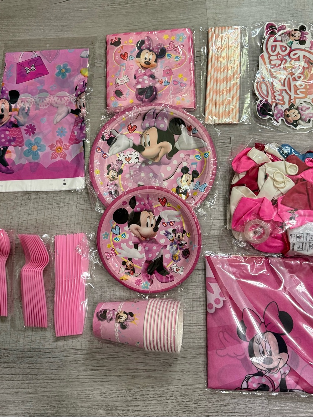 Minnie Mouse Pink Birthday Party !